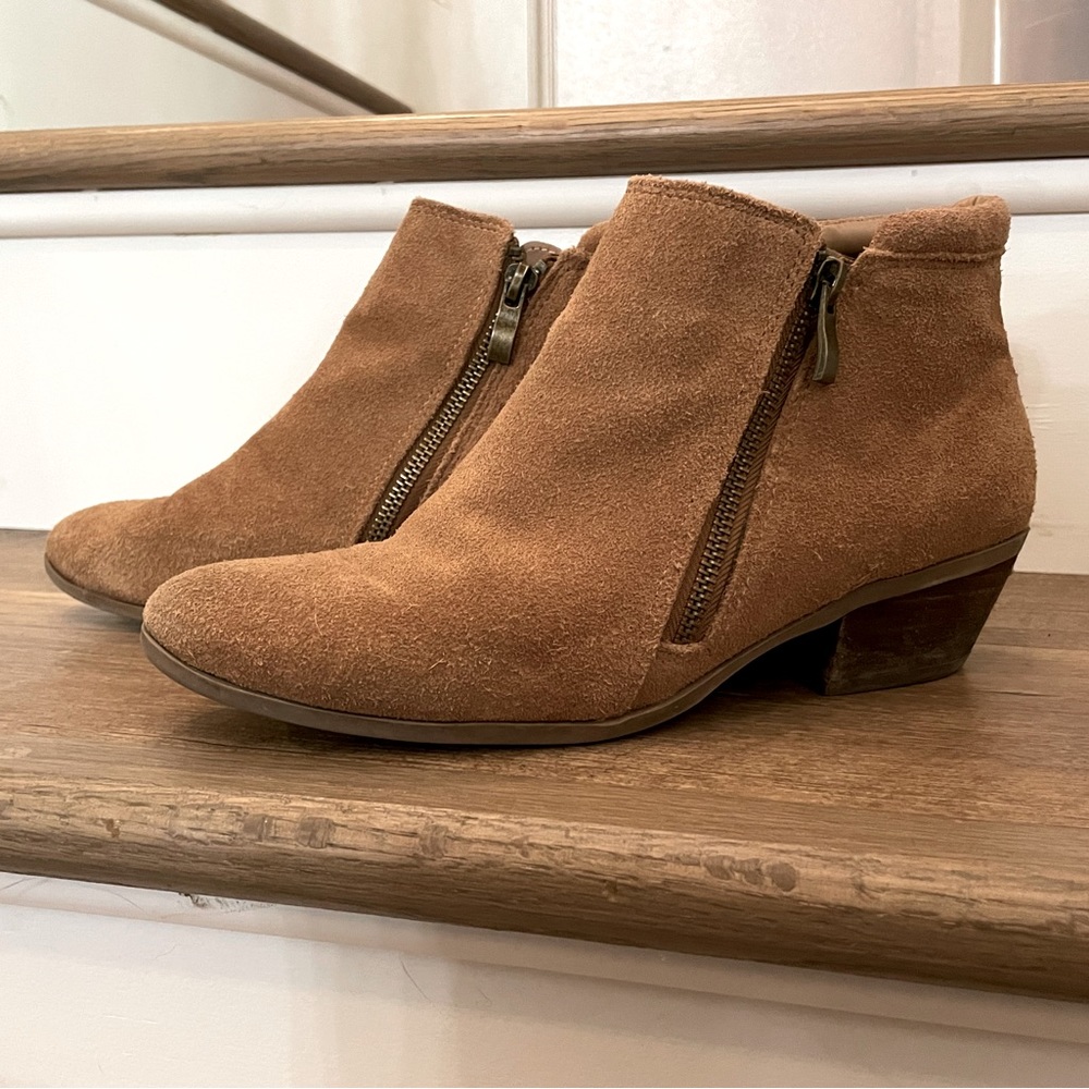Suede ankle boots women’s 9